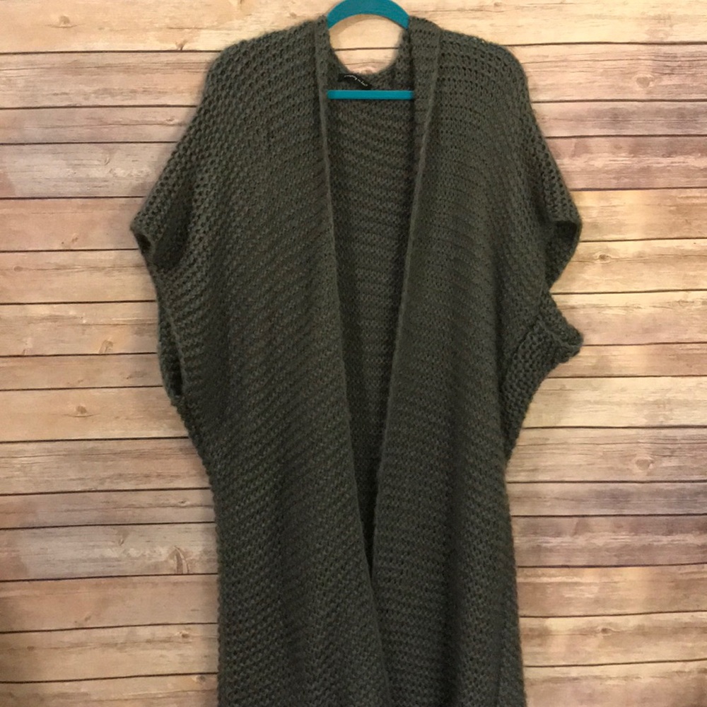Chunky knit duster